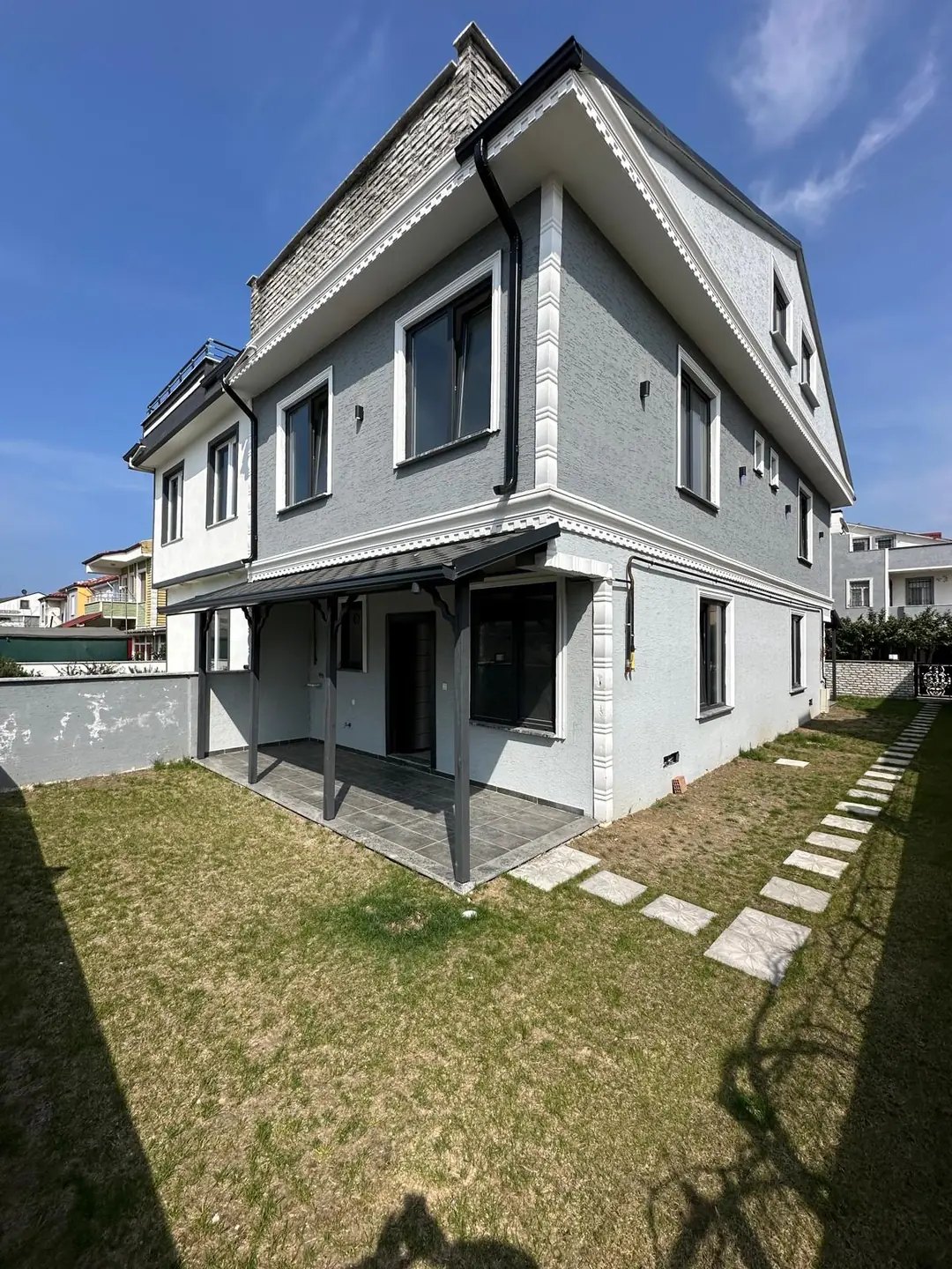 EBEVEYN BANYOLU, KOMPLE GRANİT ZEMİN, YERDEN ISITMA 3+1 TRİPLEKS VİLLA! KOCAALİ ALANDERE MH — Satılık Villa, Kocaali
