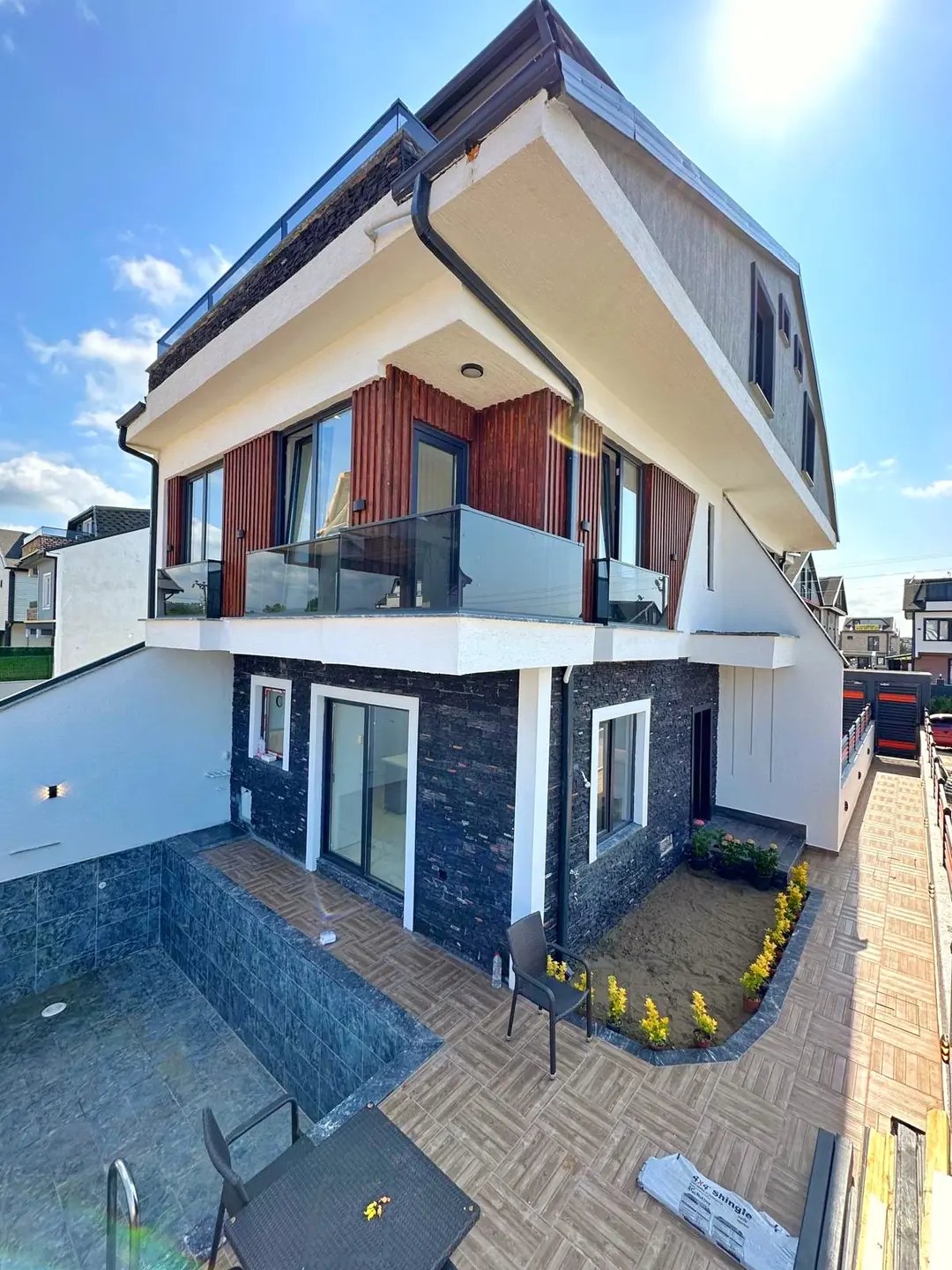 LÜKS DİZAYN, HAVUZLU, EBEVEYN BANYOLU, YERDEN ISITMA, ARKA CEPHE 4+1 TRİPLEKS VİLLA! KOCAALİ ALANDERE MH — Satılık Villa, Kocaali