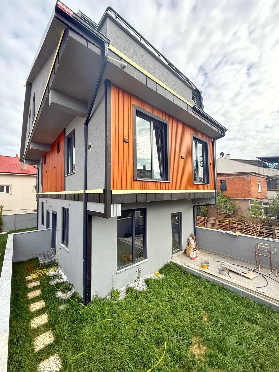 MERKEZ PLAJ, ÖN CEPHE, KOMPLE GRANİT ZEMİN, YERDEN ISITMA, LÜKS DİZAYN 3+1 VİLLA! KOCAALİ YALI MH — Satılık Villa, Kocaali