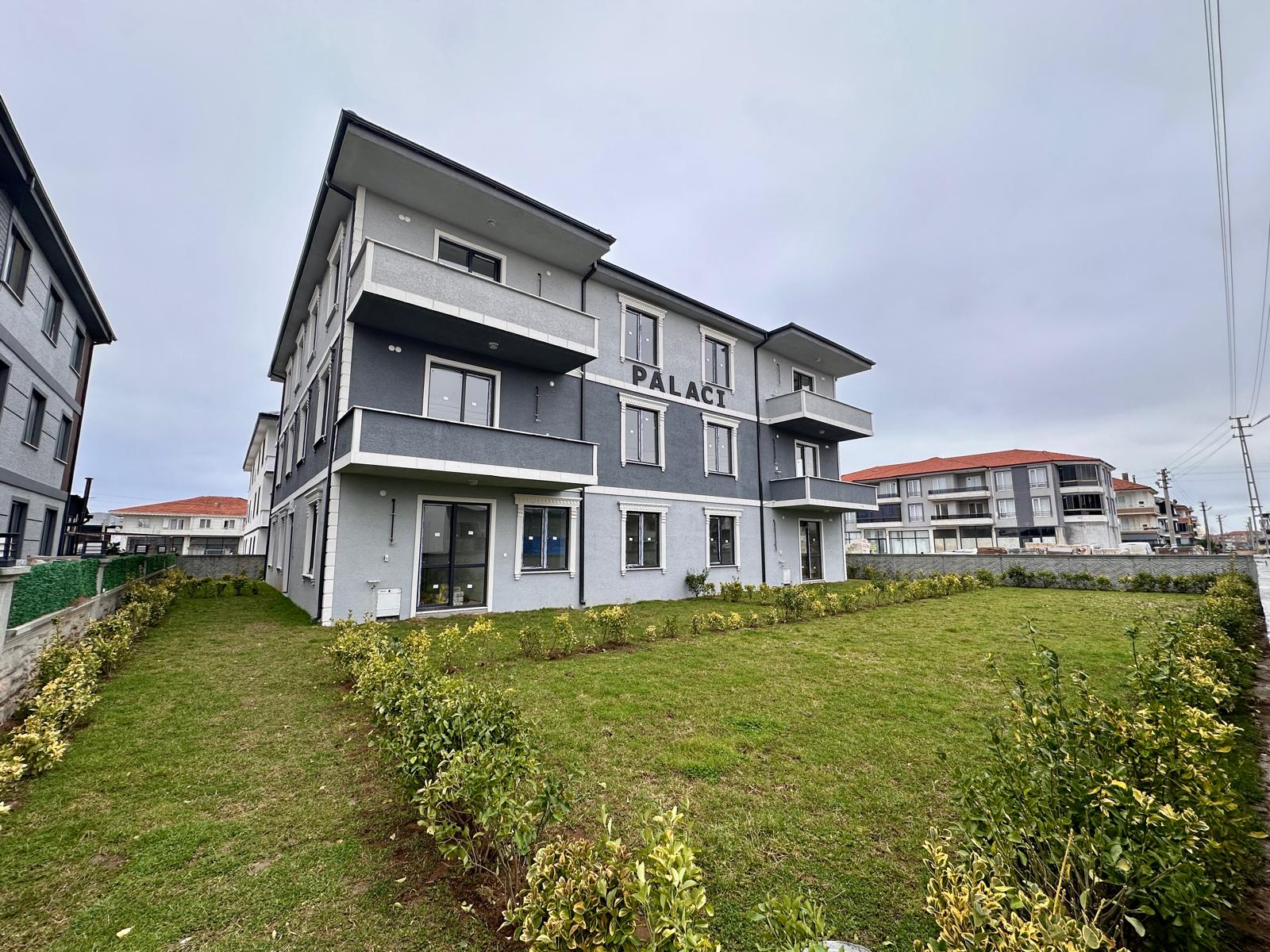 KARASU SAHİLDE 2+1 YERDEN ISITMALI LÜKS DAİRE