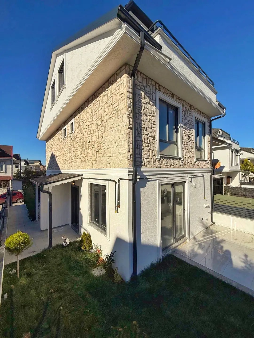 MERKEZ PLAJ, FİYAT-PERFORMANS 3+1 TRİPLEKS VİLLA! ALAÇATI TAŞ KONSEPT, PLAJA 70 METRE! KOCAALİ YAYLA MH — Satılık Villa, Kocaali