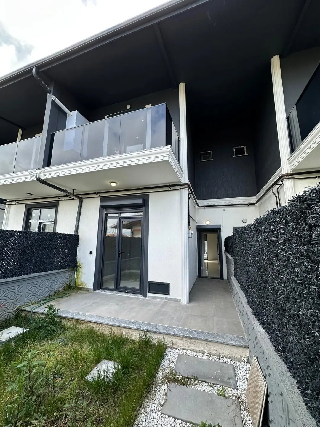 ORTAK KULLANIM OLİMPİK HAVUZLU, YERDEN ISITMA, PANJURLU 3+1 DUBLEKS! KOCAALİ YAYLA MH — Satılık Villa, Kocaali