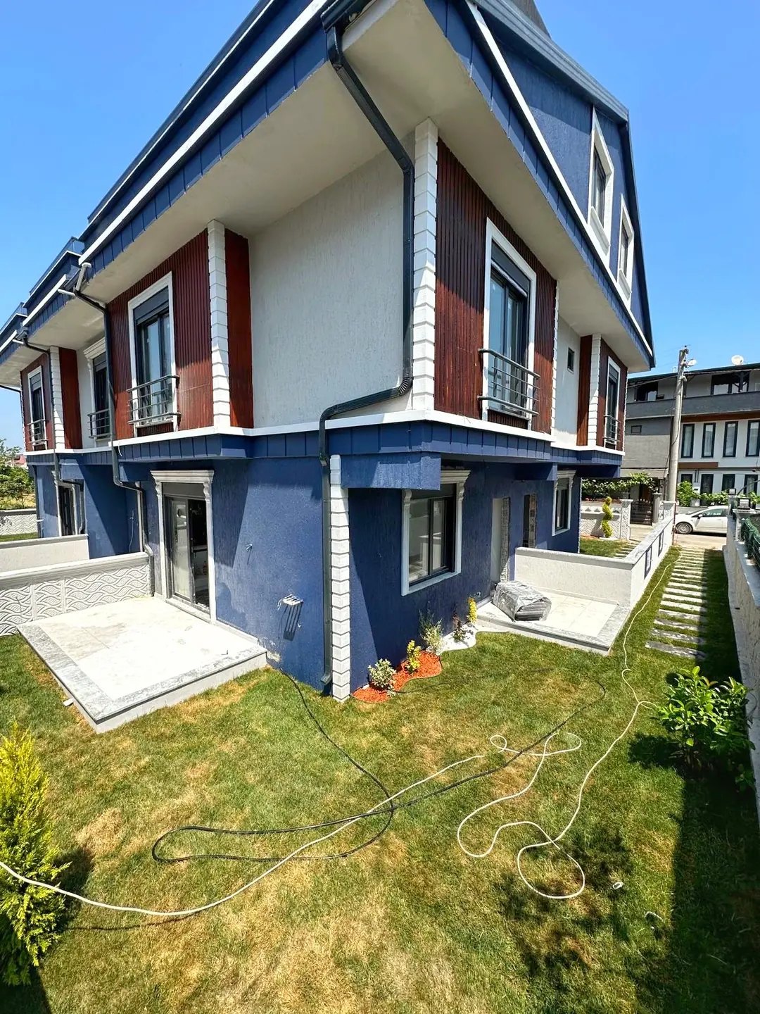 PLAJA 150METRE, MERKEZ PLAJ, KOMPLE GRANİT ZEMİN, EBEVEYN BANYO 3+1 TRİPLEKS VİLLA! KOCAALİ YALI MH — Satılık Villa, Kocaali