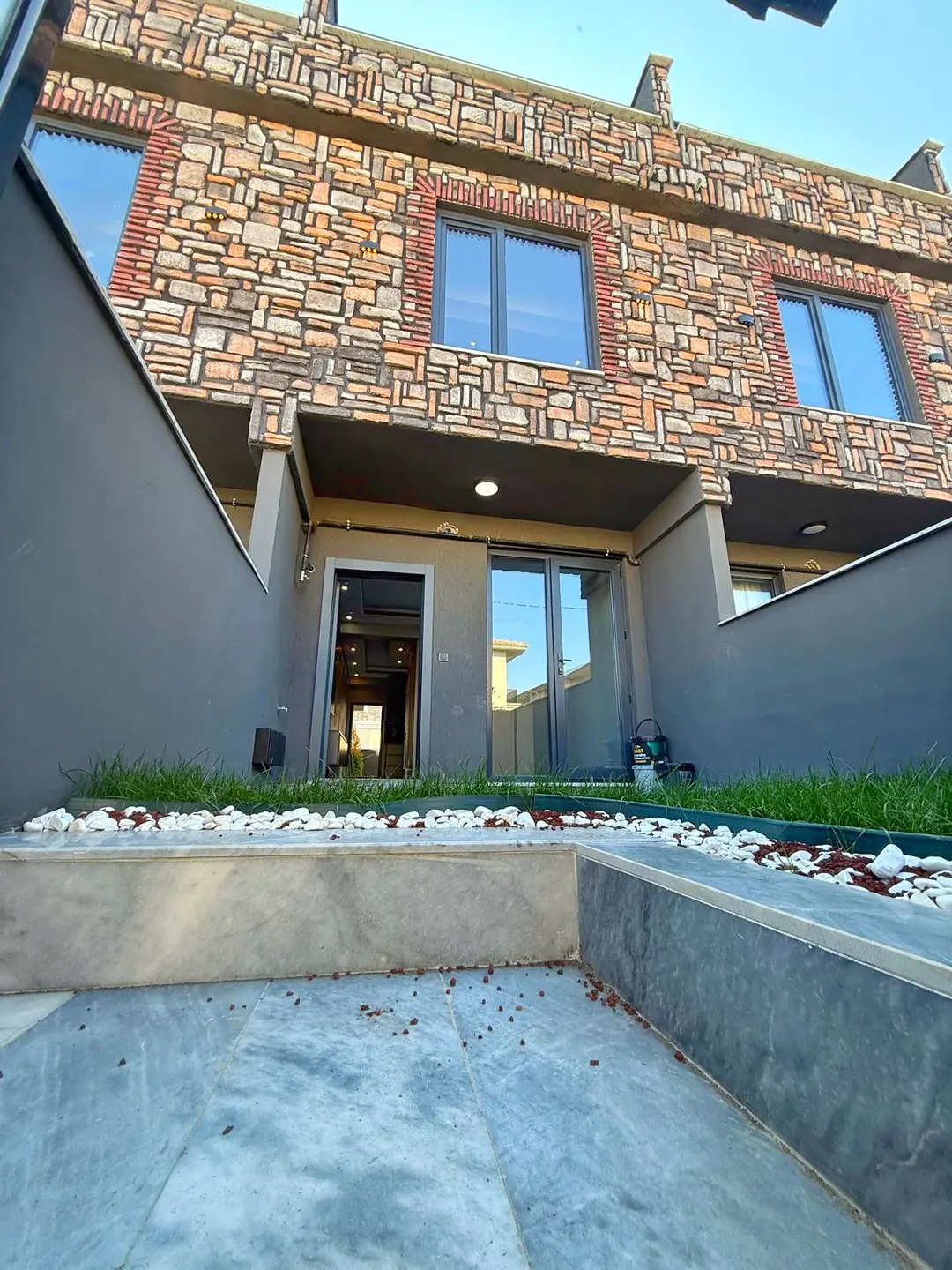 PLAJA 250METRE, AYRI KONSEPT MUTFAK, YERDEN ISITMA, ÖN-ARKA ÇİFT BAHÇE 4+1 TRİPLEKS VİLLA! KOCAALİ YAYLA MH — Satılık Villa, Kocaali