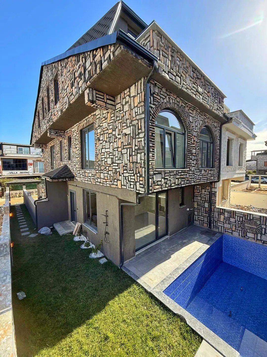 TERAS DENİZ MANZARALI, HAVUZLU, ARKA CEPHE, PLAJA 125M, LÜKS DİZAYN, TAŞ KONSEPT 4+1 TRİPLEKS VİLLA! KOCAALİ ALANDERE MH — Satılık Villa, Kocaali