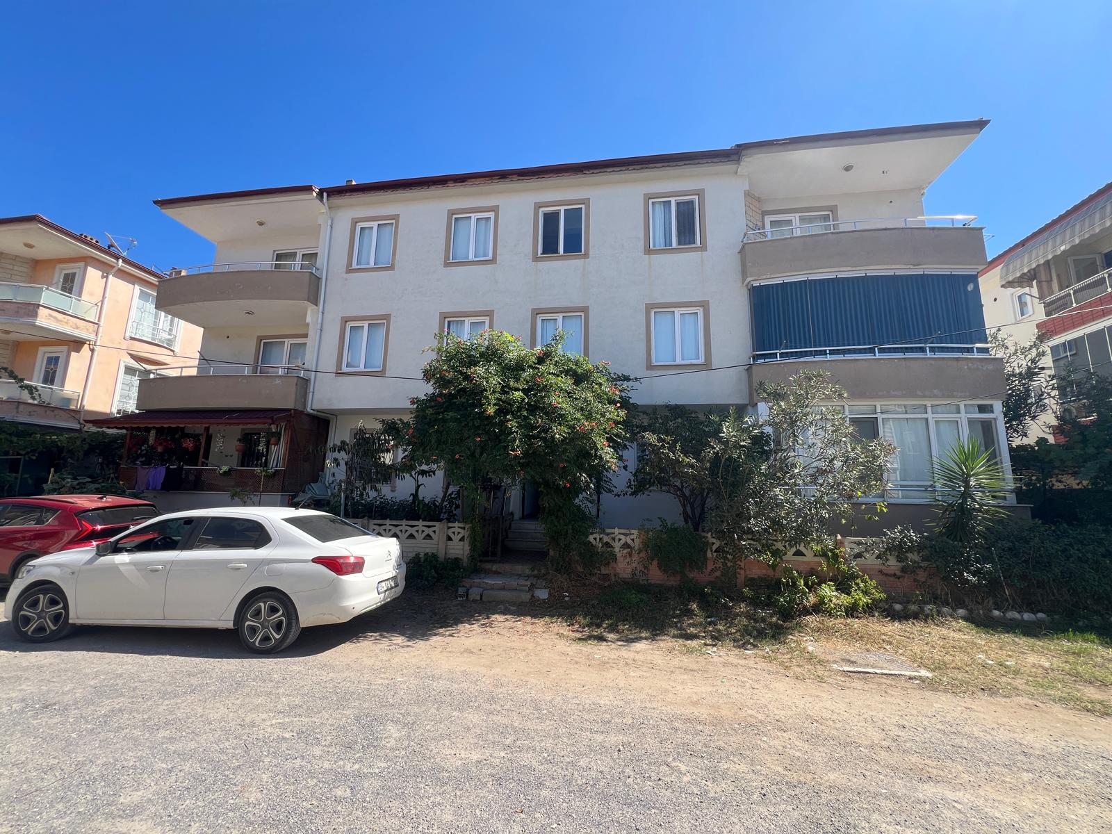 KARASUDA DENİZE ÇOK YAKIN FIRSAT + SATILIK DAİRE