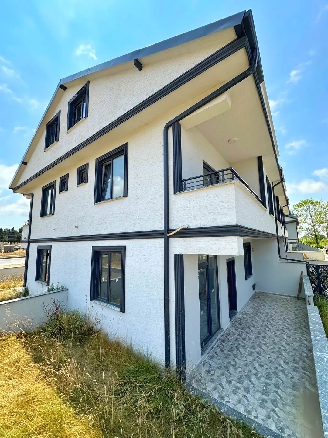 AYRI MUTFAK, MÜSTAKİL GİRİŞ, YERDEN ISITMA, EBEVEYN BANYOLU 3+1 TRİPLEKS VİLLA! KOCAALİ ALANDERE MH — Satılık Villa, Kocaali